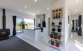 Oasis Rural Retreat
